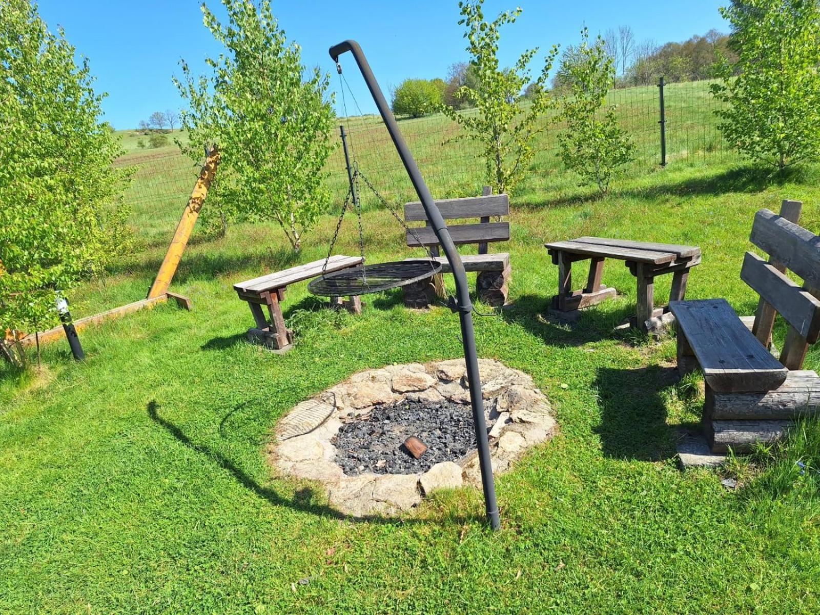 Domek W Gorach Izerskich 4 I 6 Osobowy, Agroturystyka, Zywe Zwierzeta, W Pelni Wyposazone, Plac Zabaw Dla Dzieci, Ognisko Z Kijkami I Rusztem, Ogrzewanie I Klimatyzacja, Latem Basen Mirsk Ngoại thất bức ảnh